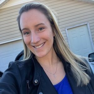 Meet your Posher, Savannah